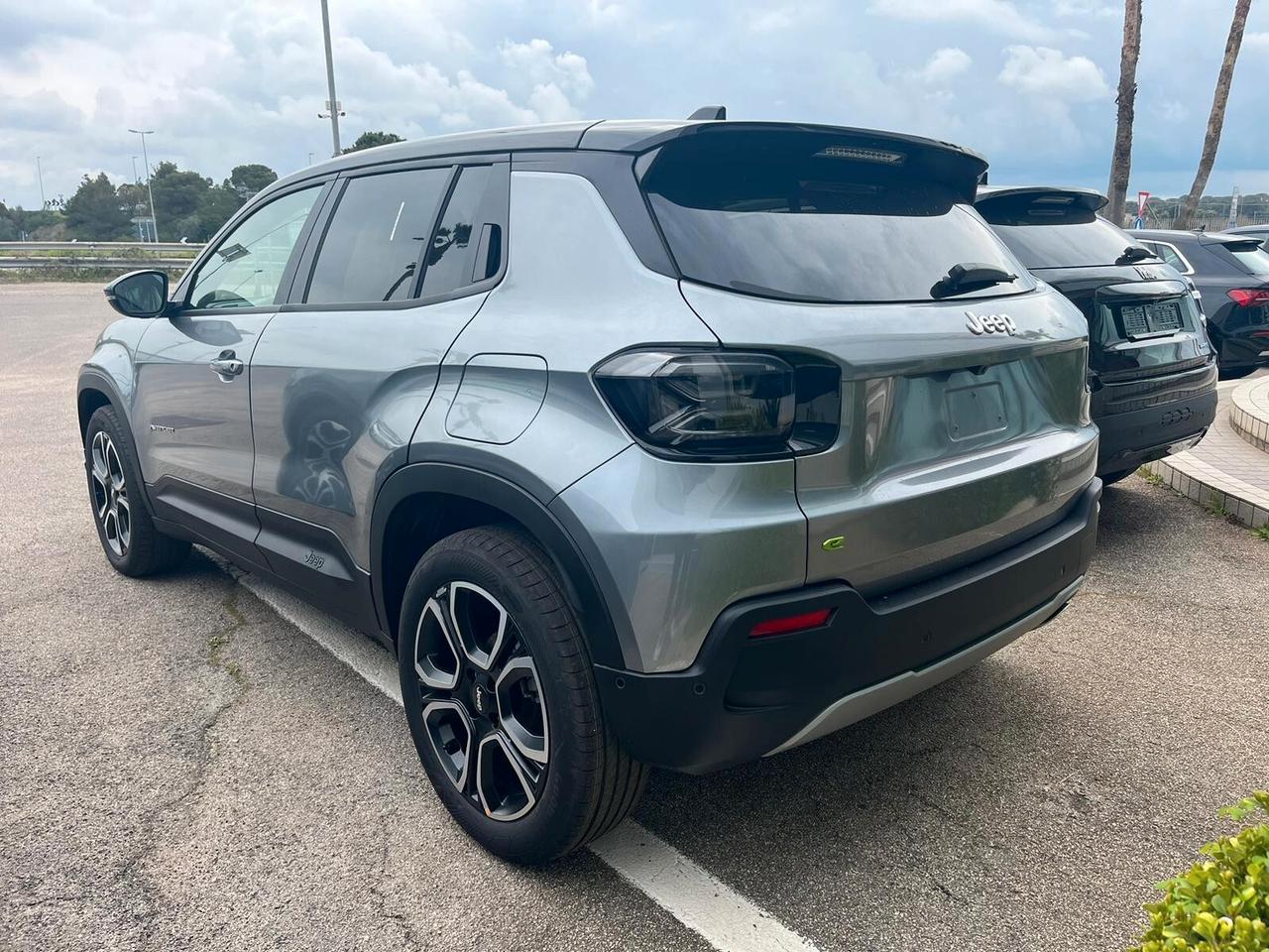 Jeep Avenger 1.2 Turbo 110 CV MHEV Summit