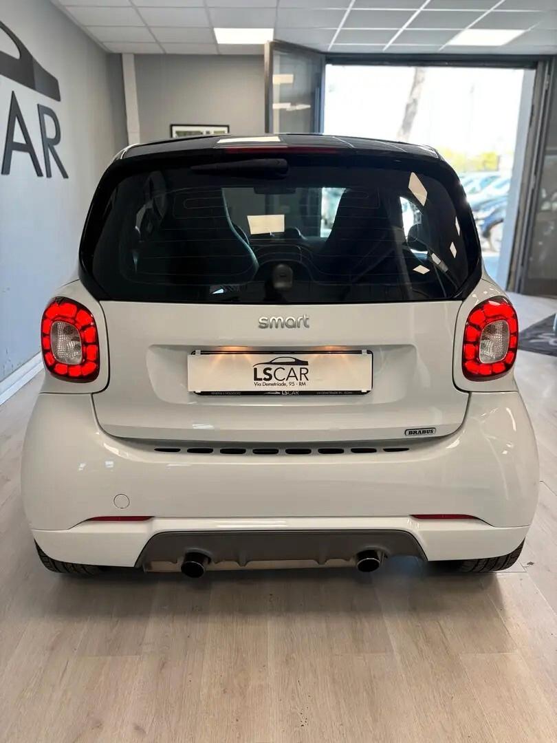 smart forTwo 0.9 t Brabus Xclusive 109Cv-Unipro-Promofinanziamento