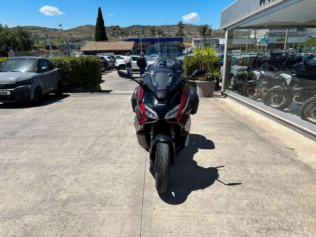 Honda Forza 750 2022 / KM 43.000 Tuo a solo 75 Euro al mese Depotenziato da libretto