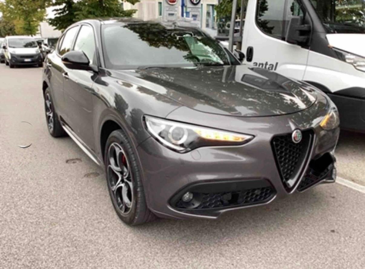 Alfa Romeo Stelvio 2.2 210 CV AT8 Q4 Veloce