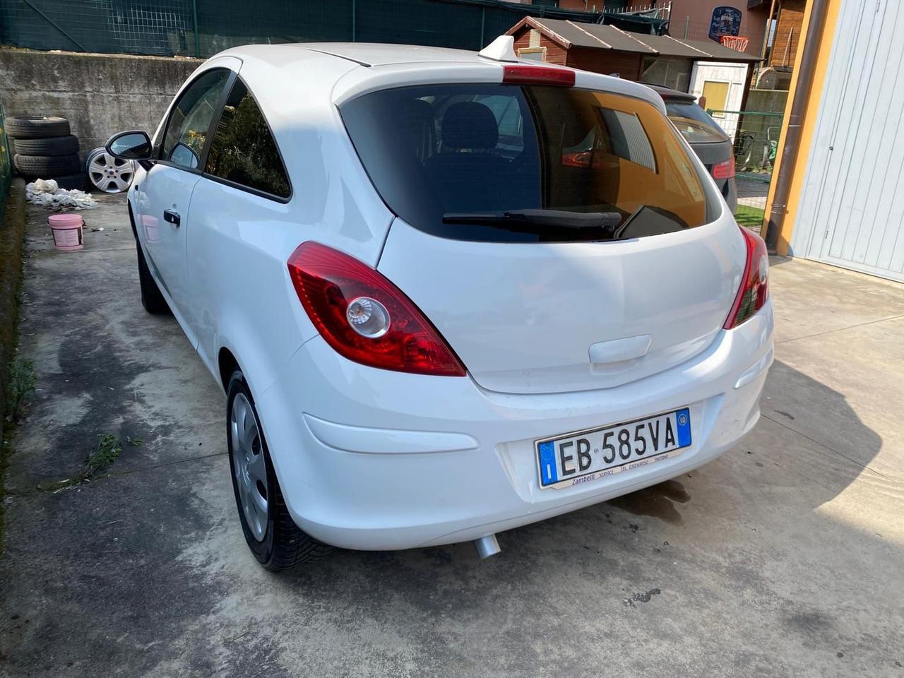 Opel Corsa 1.2 80CV 3 porte GPL-TECH Edition