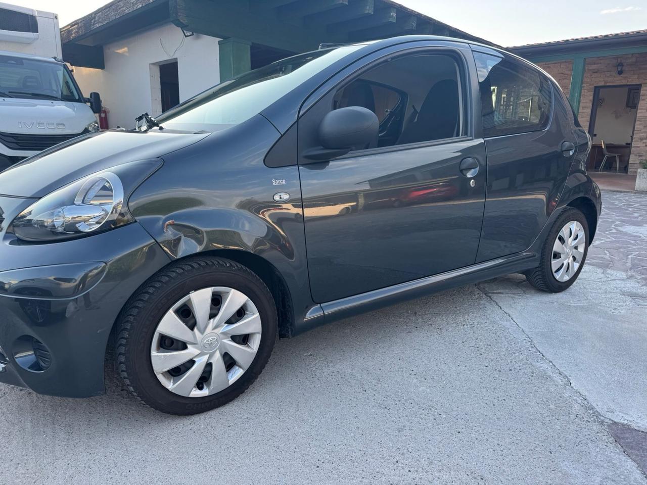 Toyota Aygo 1.0 12V VVT-i 5 cool soda Connect neopatentati