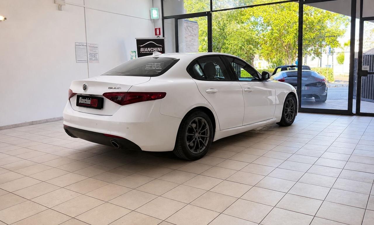 Alfa Romeo Giulia 2.2 t Business Sport Launch Edition 180cv automatica