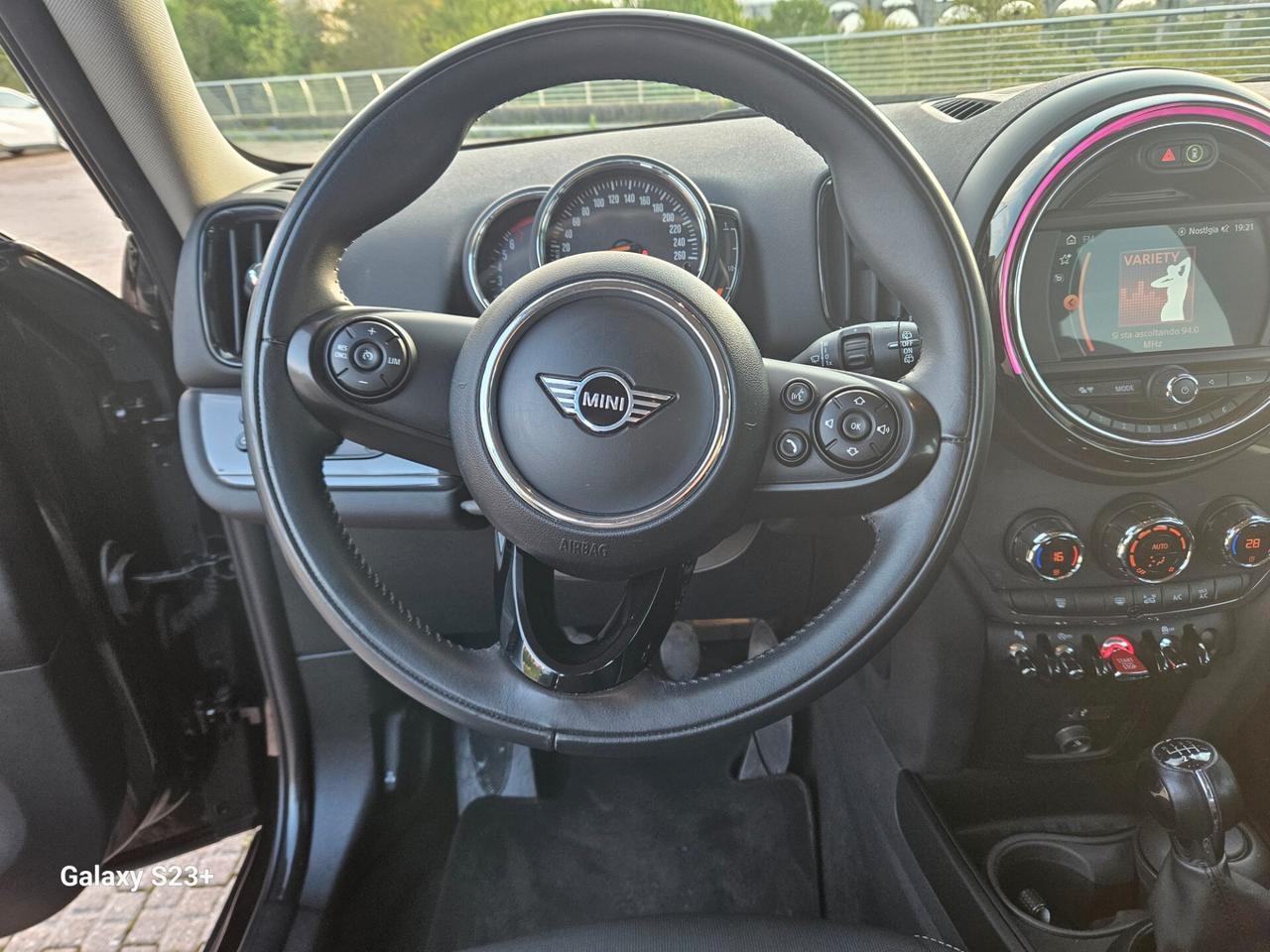 Mini neopatentati VALUTIAMO USATO/SCAMBIO/NOLEGGIO