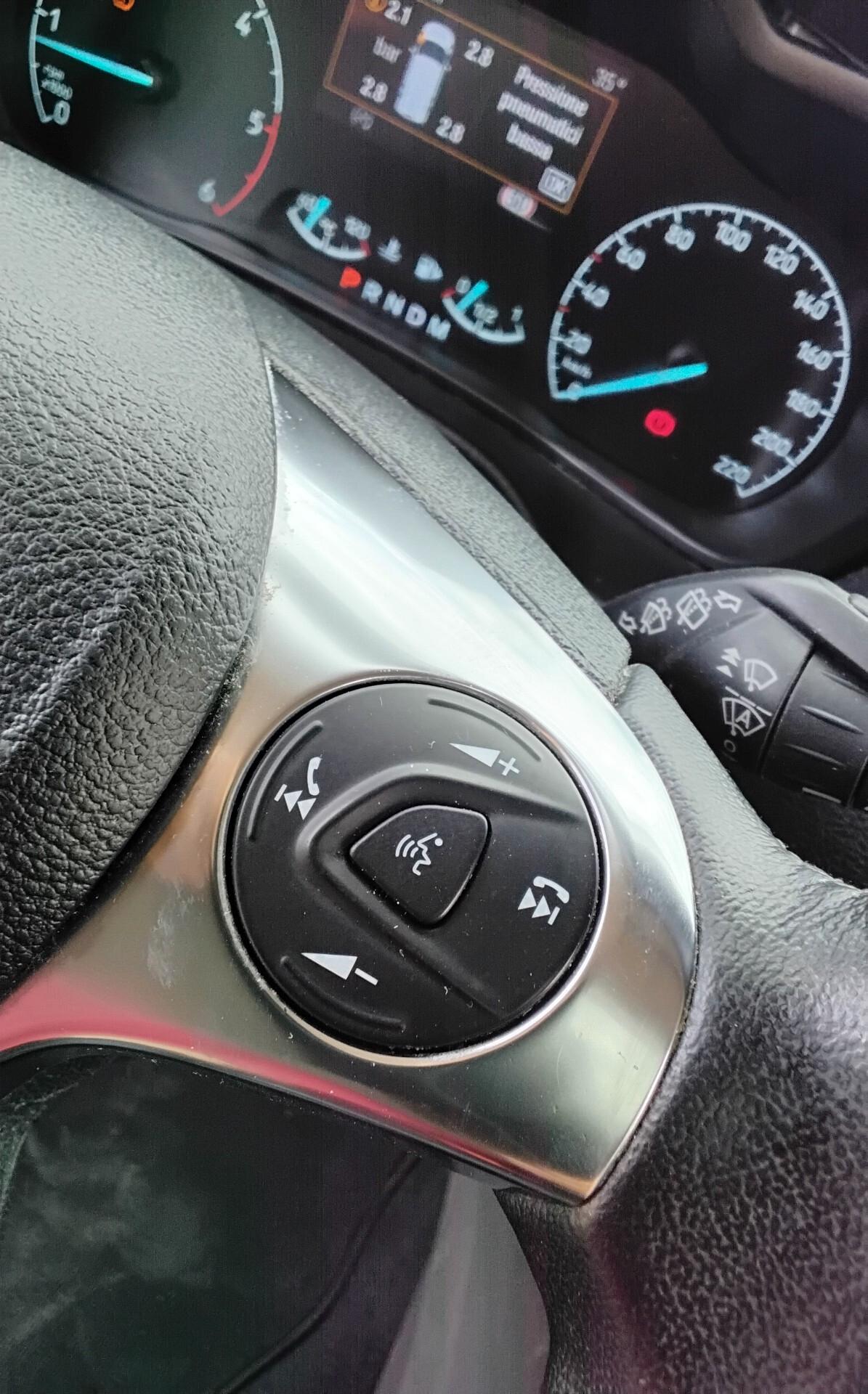Ford Tourneo Connect 1.5 TDCi 120 CV Powershift Titanium