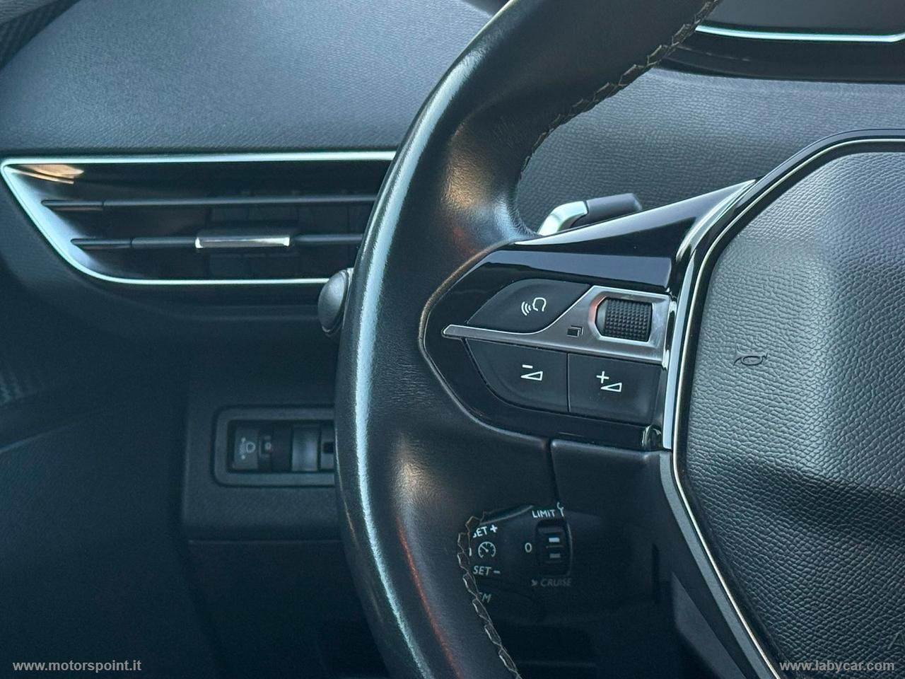 PEUGEOT 3008 BlueHDi 130 S&S Allure