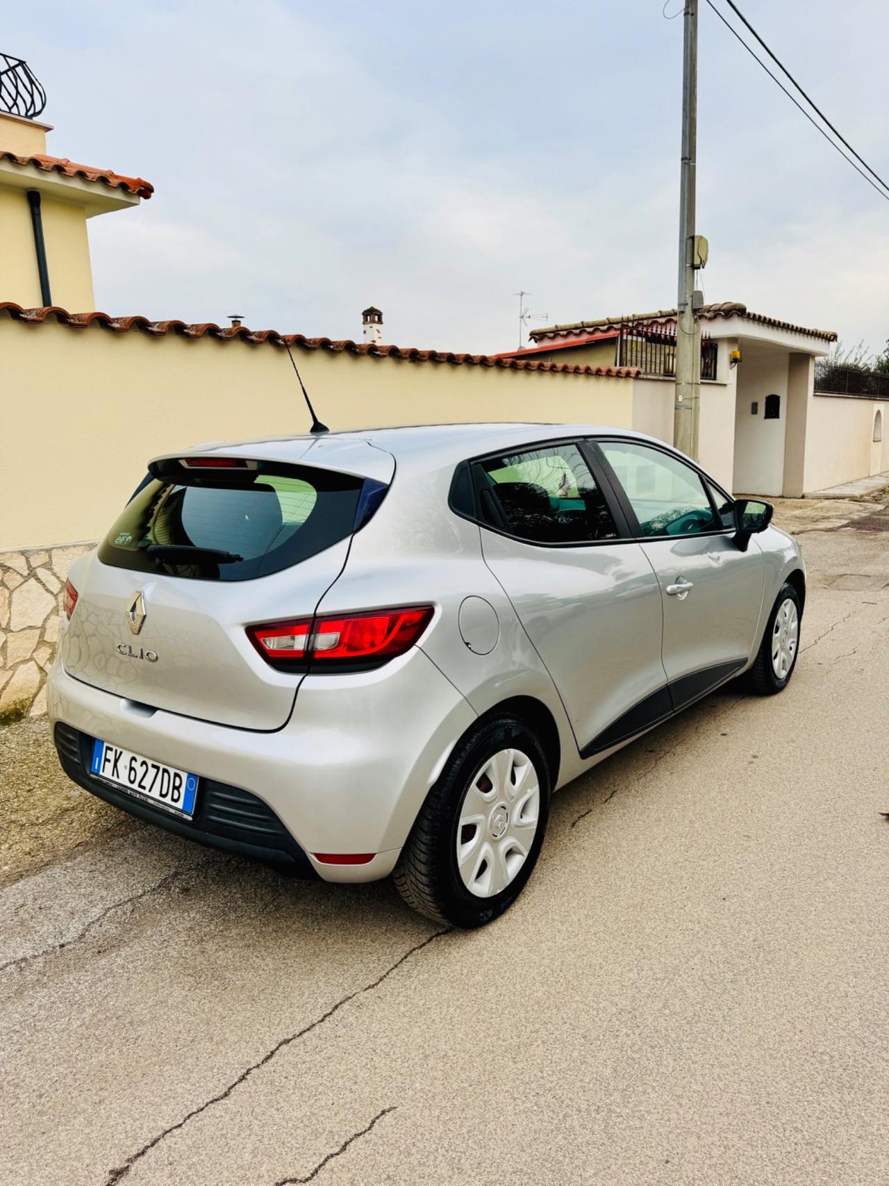 Renault Clio 1.2 75CV 5 porte Life