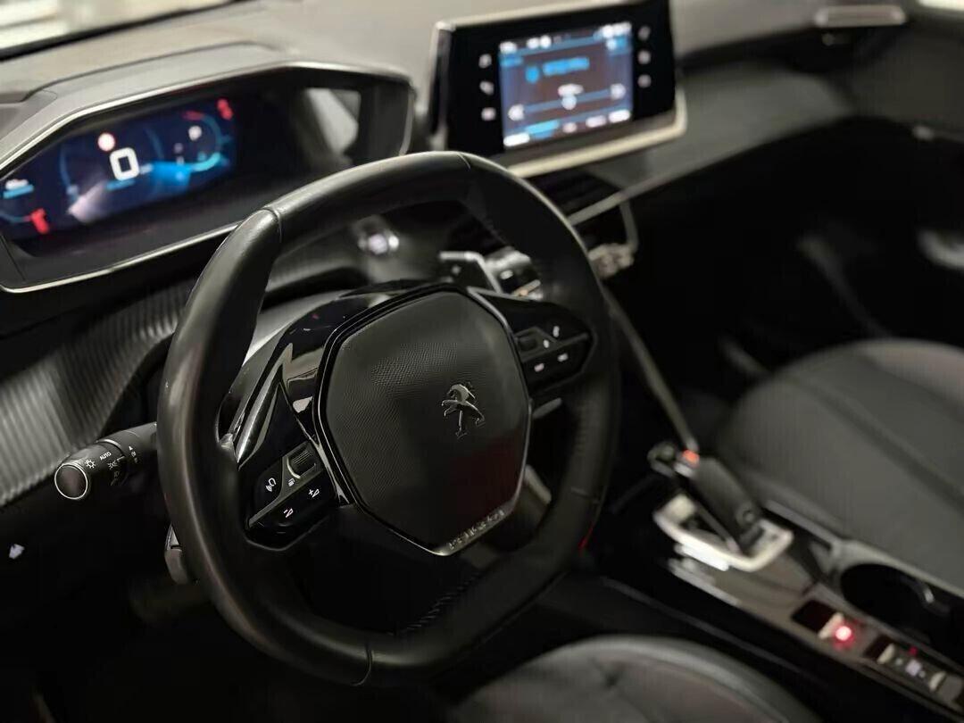 Peugeot 208 PureTech 100 Stop&Start 5 porte Allure