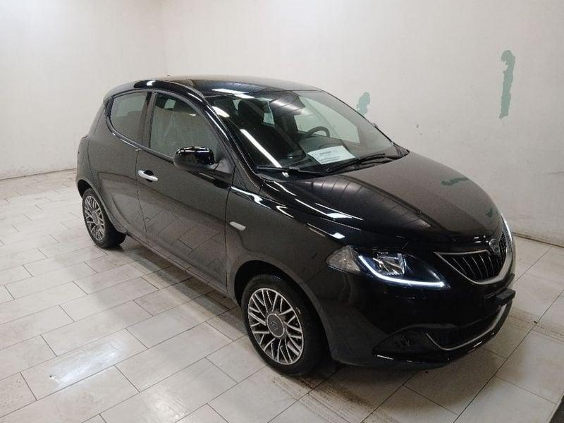 Lancia Ypsilon 1.0 firefly hybrid Gold Plus s&s 70cv 5p.ti