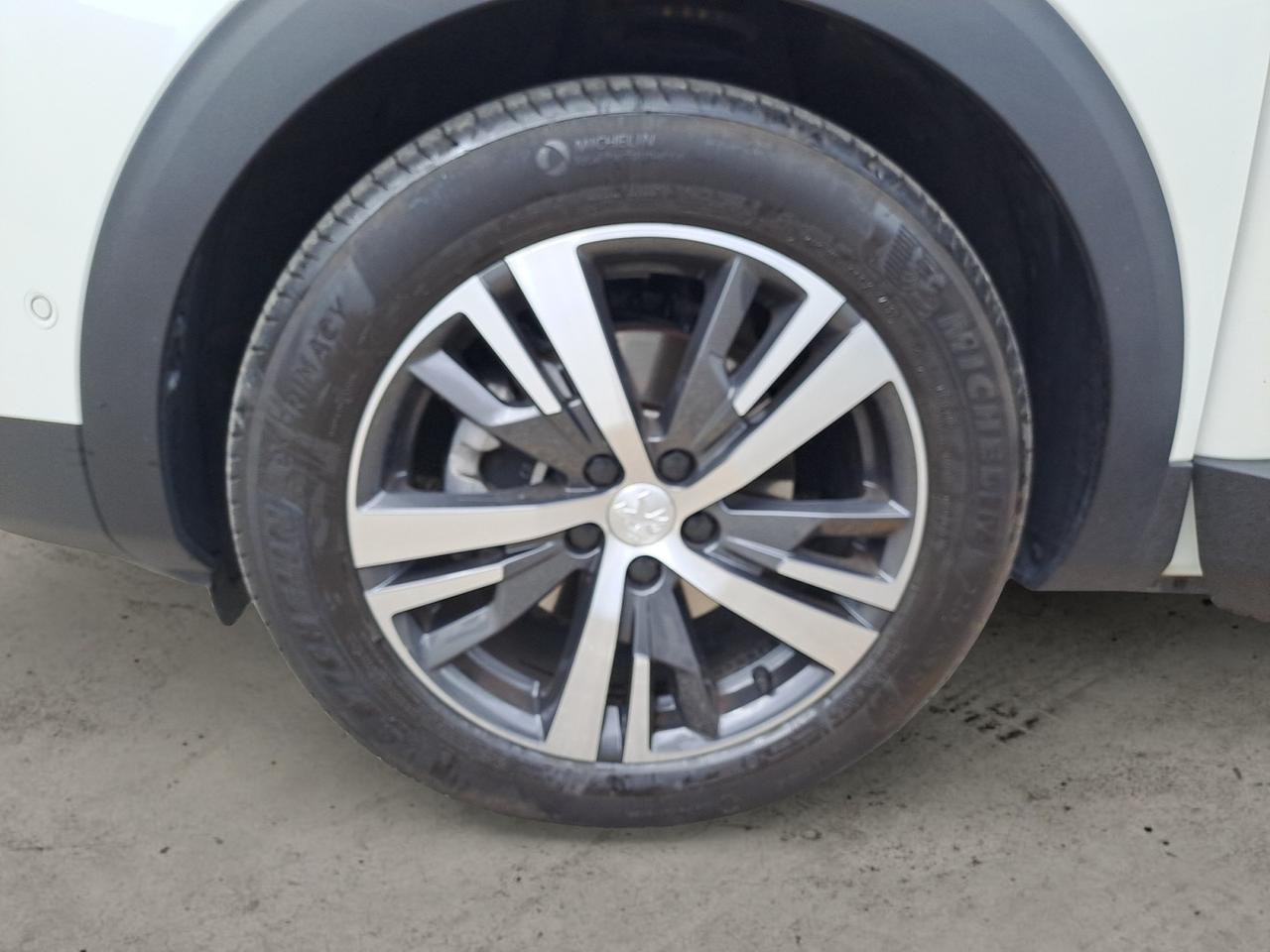 PEUGEOT 3008 2ª serie - 3008 BlueHDi 130 S&S EAT8 Allure Pack