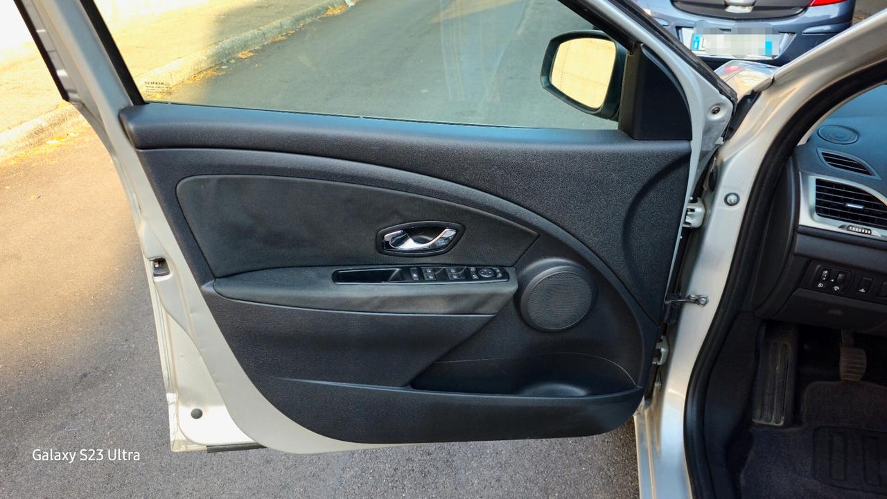 Renaul Megane Sportour full optional garantita 12 mesi
