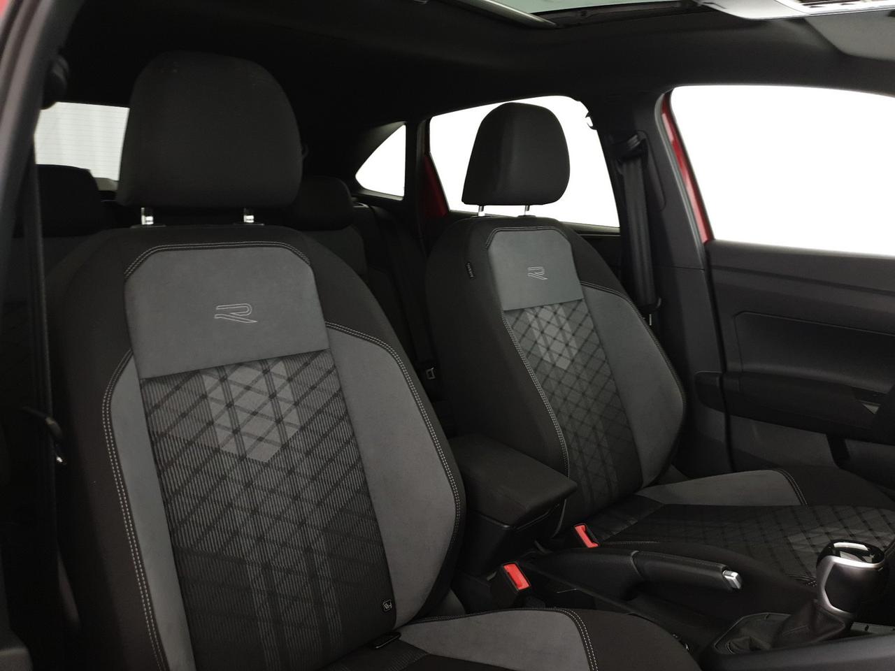 Volkswagen Taigo 1.5 tsi r-line 150cv dsg