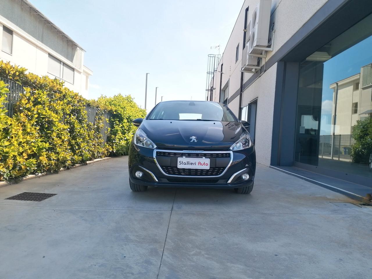 Peugeot 208 PureTech 82 5 porte Allure