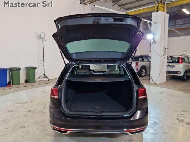 VOLKSWAGEN Passat Variant 2.0 tdi Executive 4motion 200cv dsg - GE693CC