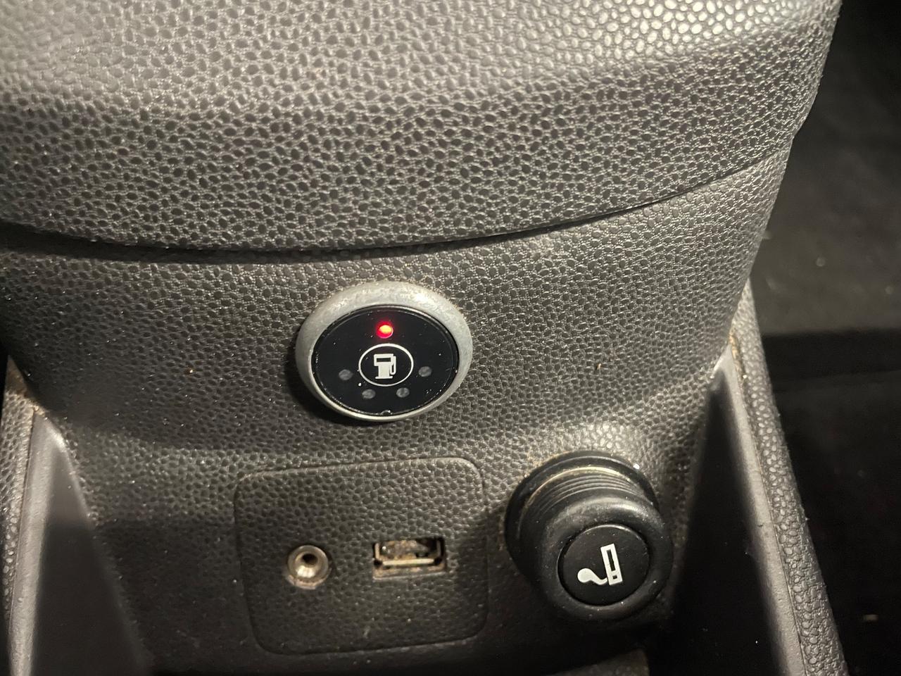 Ford Fiesta 1.4 5 porte Bz.- GPL Business Perfetta !