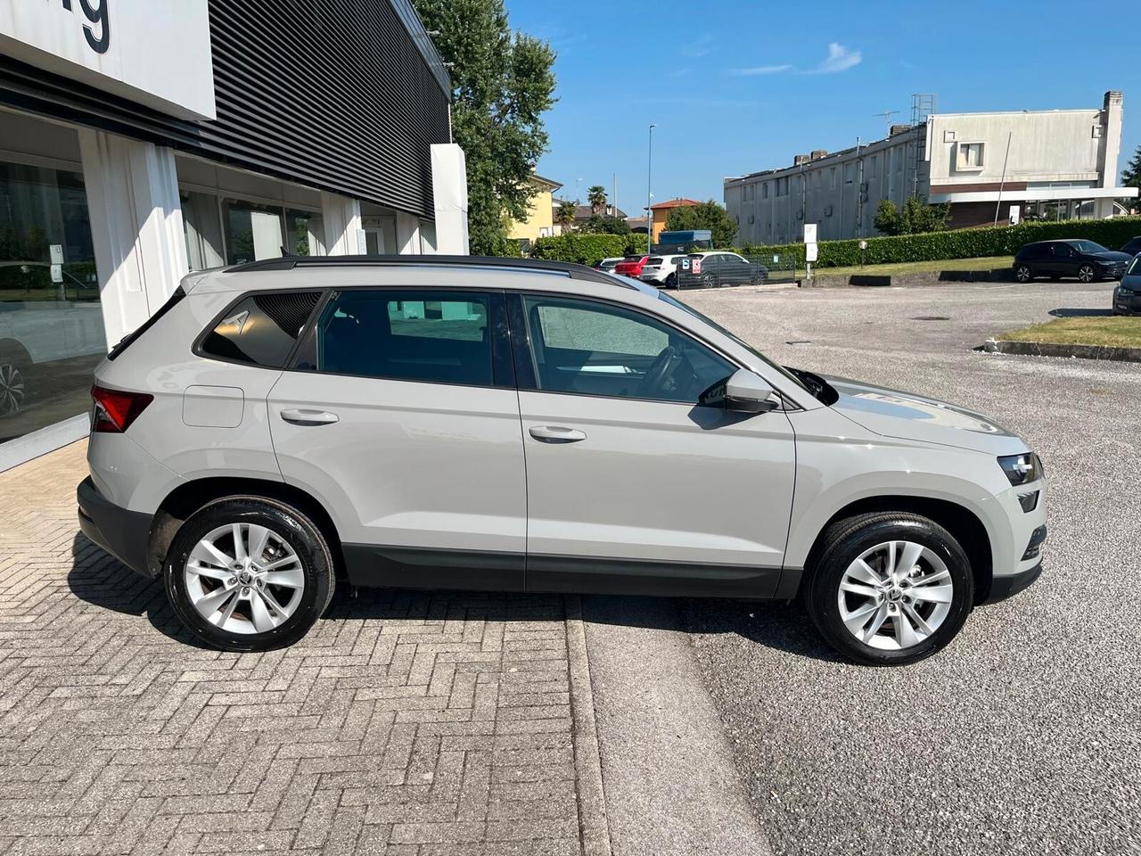 Skoda Karoq 1.0 TSI 110 CV Ambition