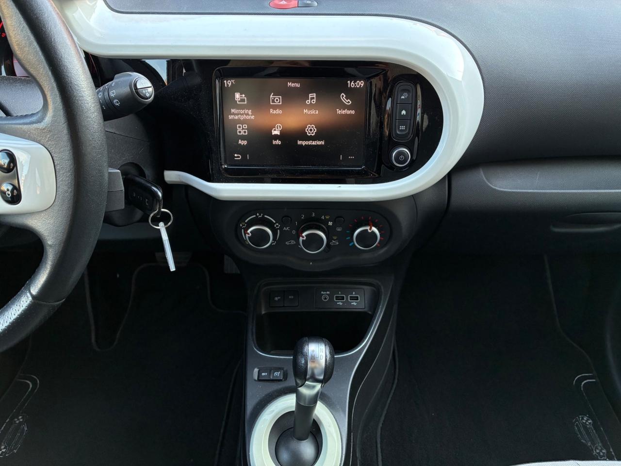 Renault Twingo TCe 95 CV EDC Duel2