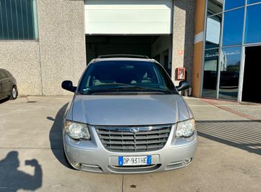 Chrysler Voyager Grand 2.8 CRD cat Limited Auto