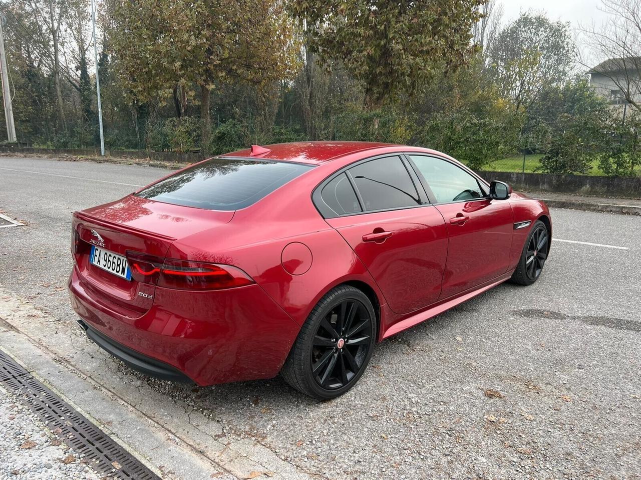 Jaguar XE 2.0 D Turbo aut.EURO 6B MOTORE DA RIVESIONARE