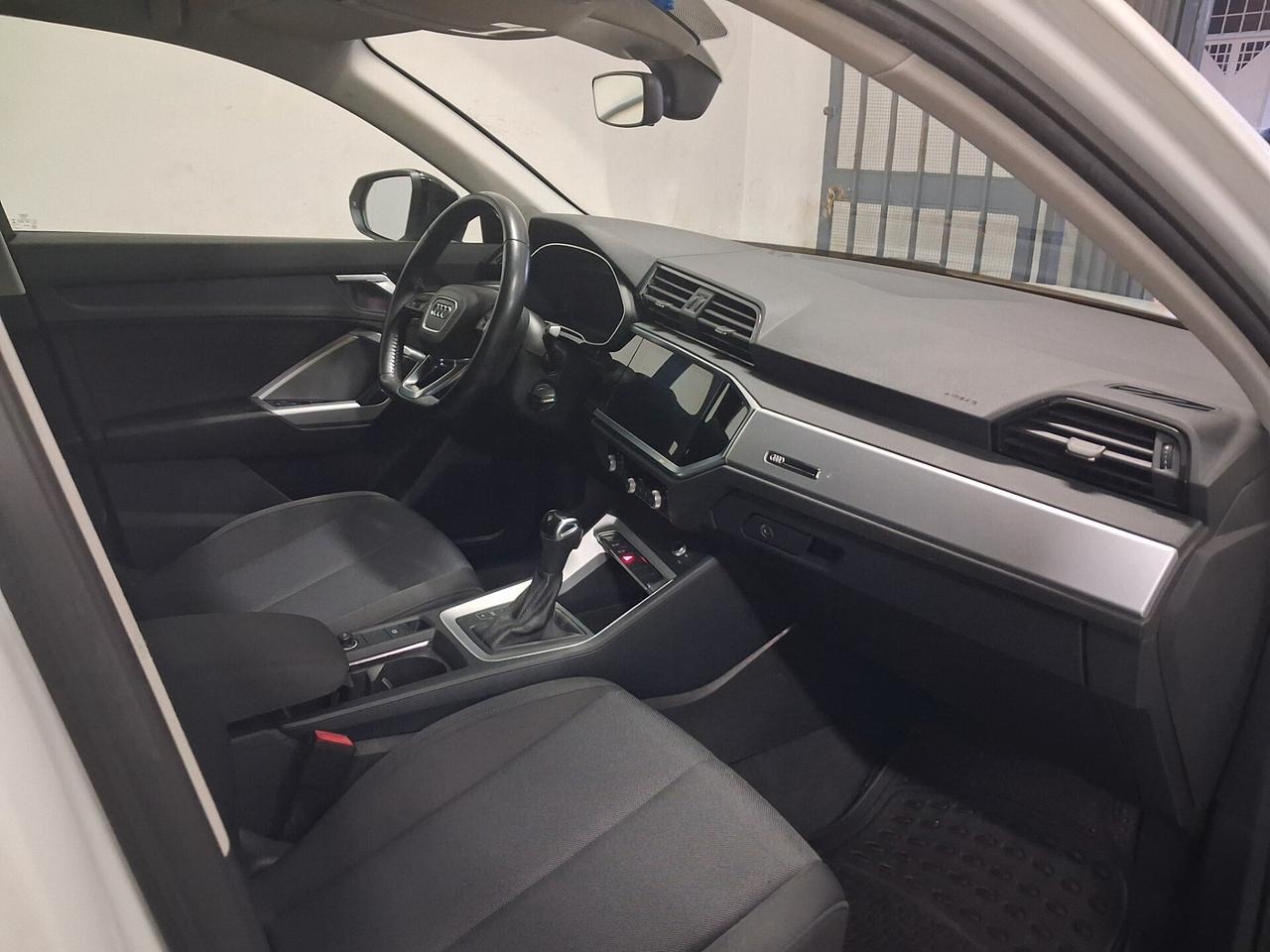 Audi Q3 35 TDI S tronic line edition 2021 Sportback