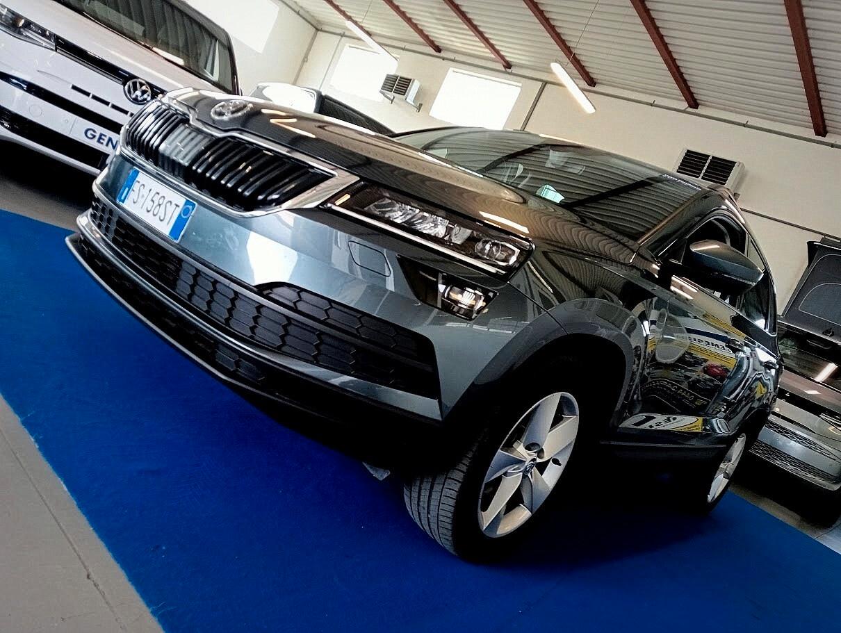 Skoda Karoq 1.6 TDI AMBITION CARPLAY CAMERA 17" PRONTA CONS