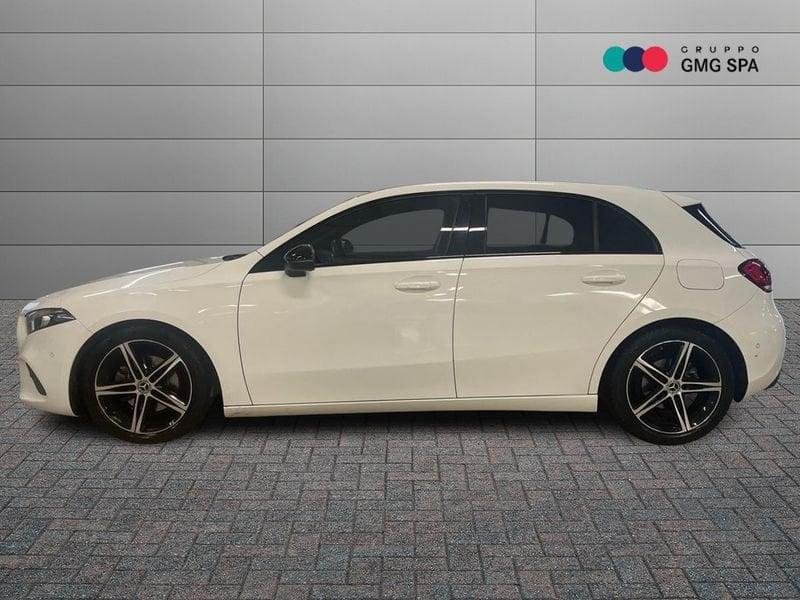 Mercedes-Benz Classe A A 180 d Sport Night edition auto