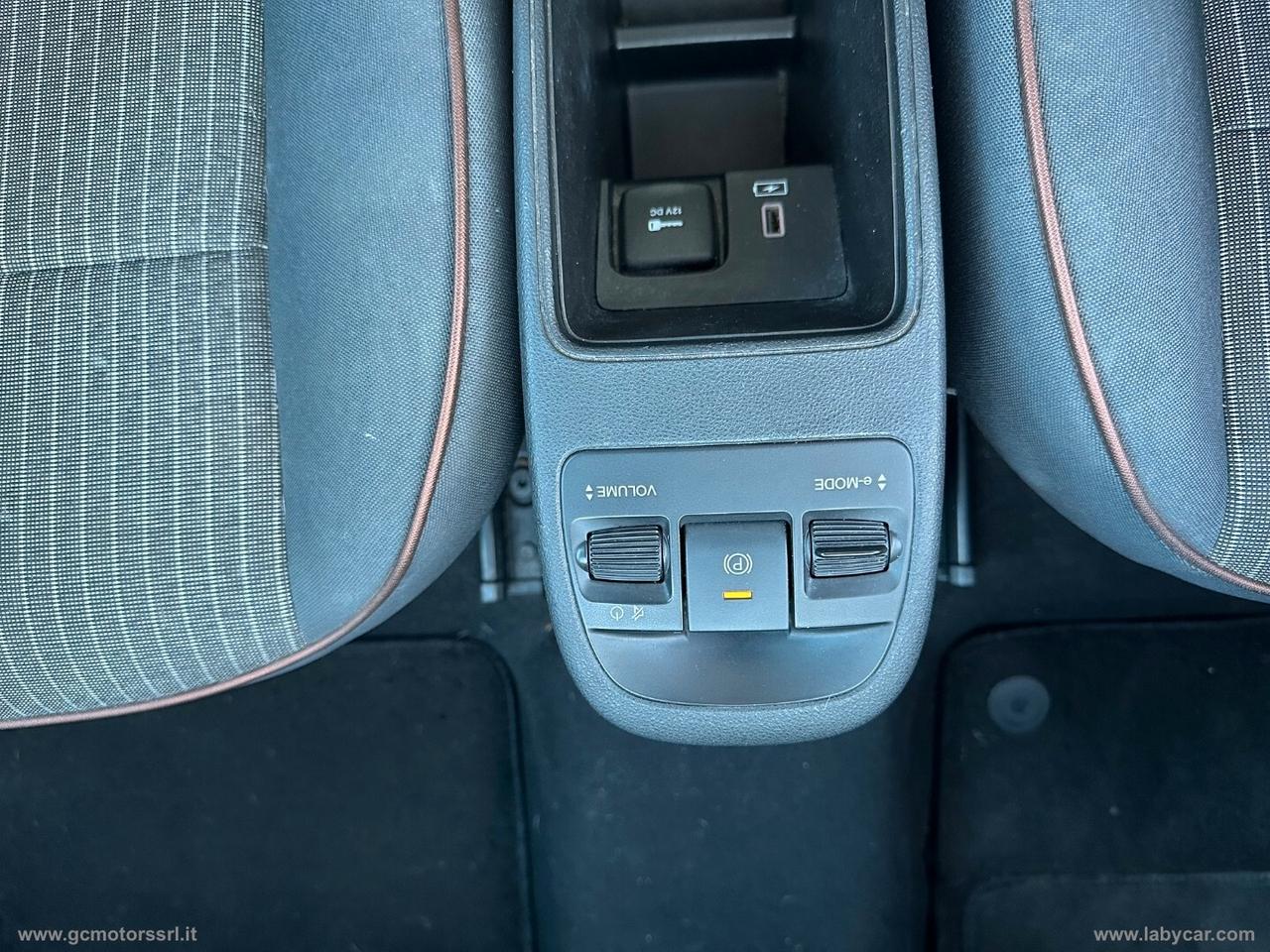 Fiat 500 500e Berlina 42 kWh La Prima