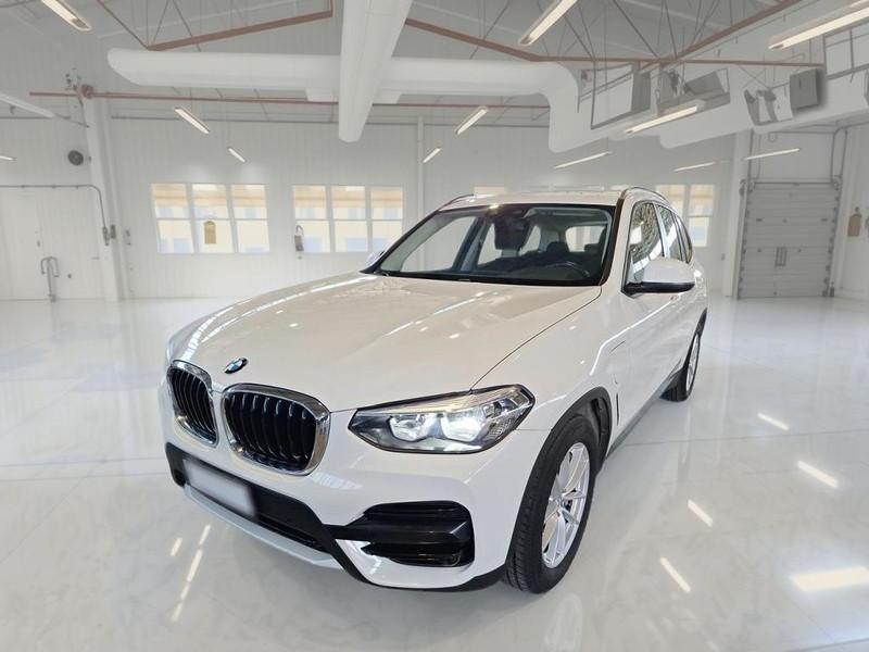 BMW X3 xDrive 30e Business Advantage Autom.