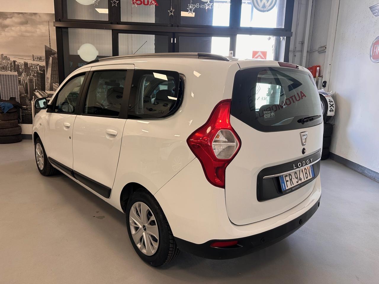 DACIA LODGY 1.6 BENZINA 7 POSTI (59000 MILA KM )
