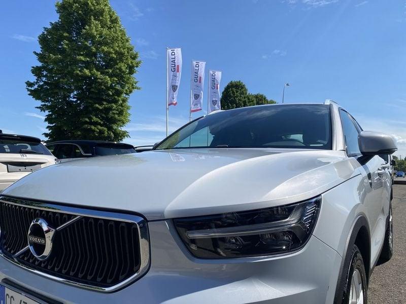 Volvo XC40 T2 Geartronic Momentum Core