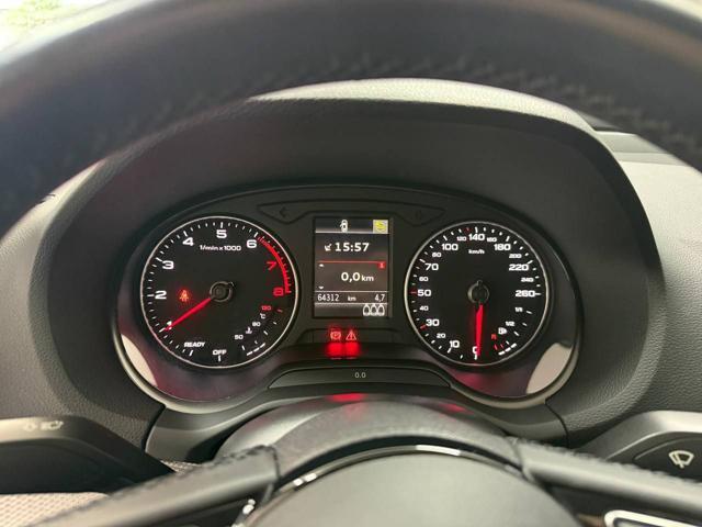 AUDI Q2 30 TFSI Business
