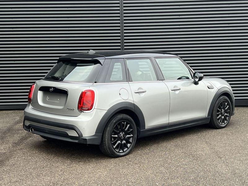 MINI Mini 5 porte Mini 5p 1.5 Cooper Business auto 136cv