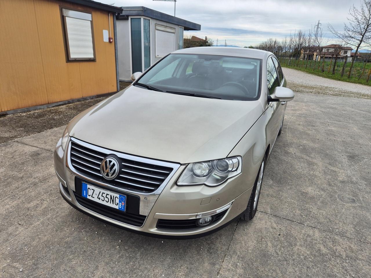 Volkswagen Passat 2.0 16V FSI Highline automatico