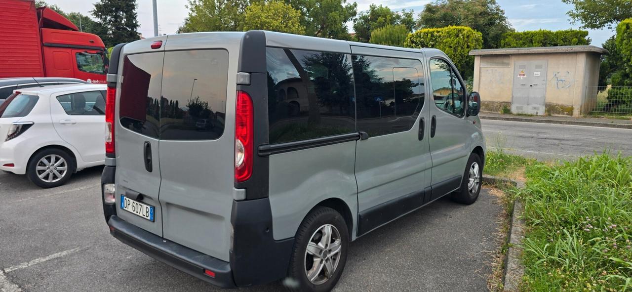 Opel Vivaro 27 2.0 CDTI PC-TN 9 posti
