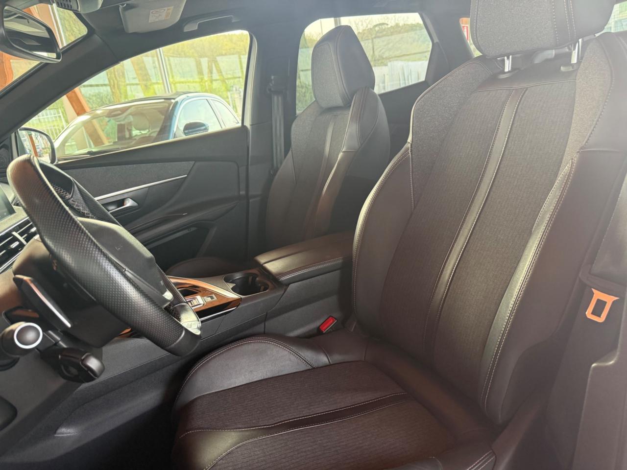 Peugeot 3008 1.5 Diesel - Neopatentati - Automatico