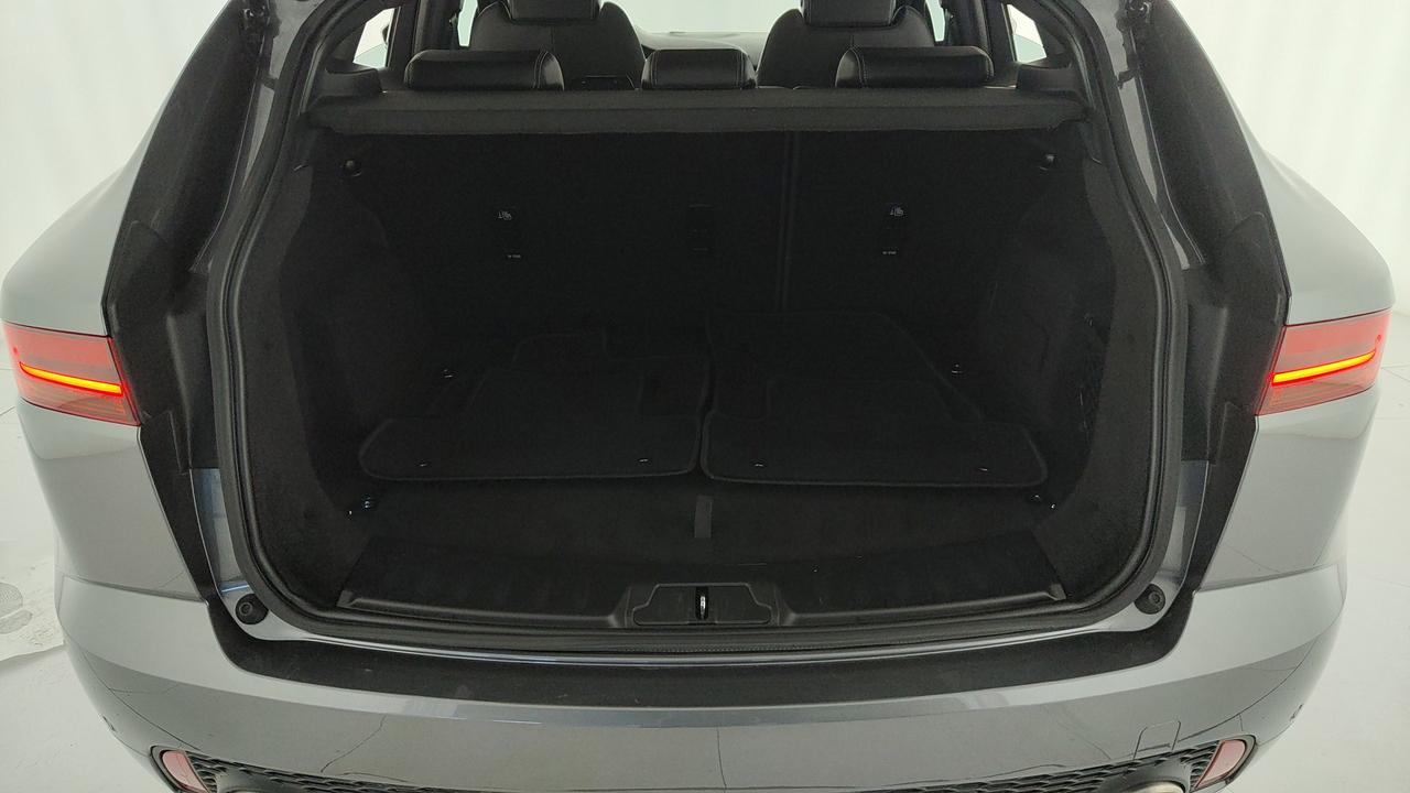 JAGUAR E-Pace 2017 - E-Pace 2.0d i4 R-Dynamic SE awd 150cv