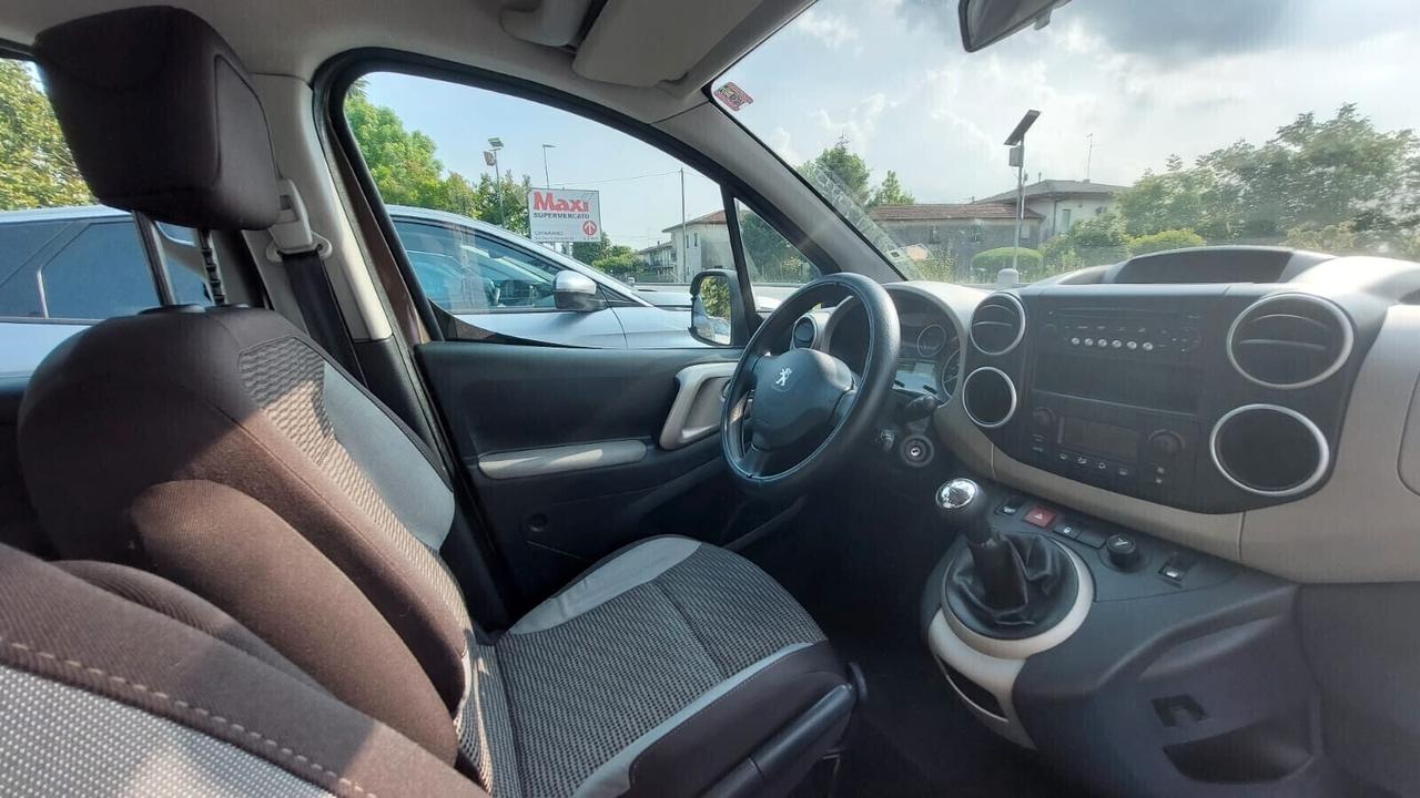 Peugeot Partner 1.6 Diesel 7 posti Neopatentati