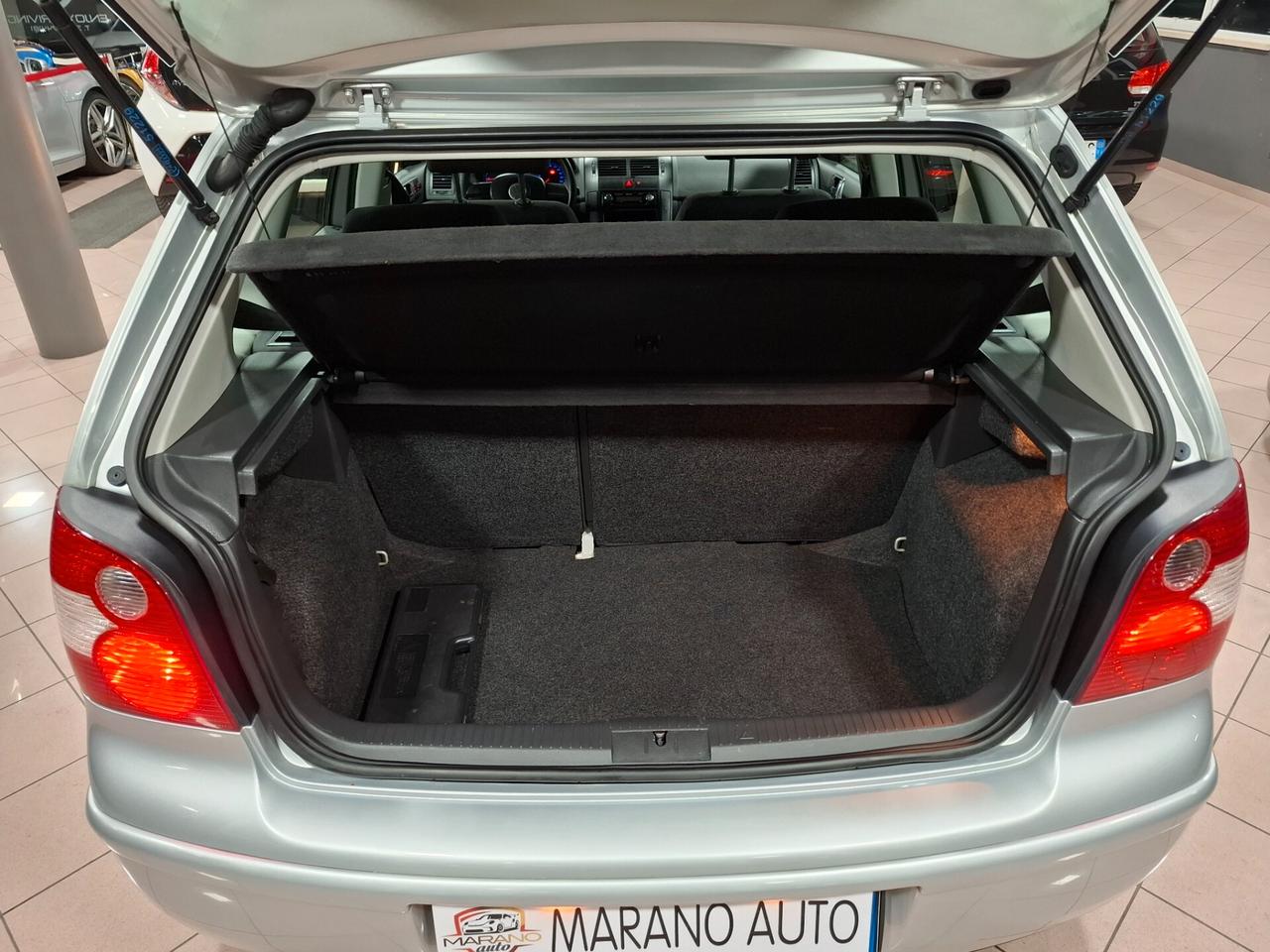 Volkswagen Polo 1.4 benzina Neopatentato