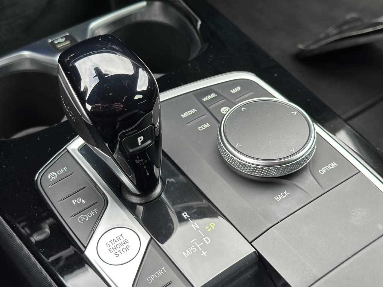 Bmw 116 116d 5p. Msport