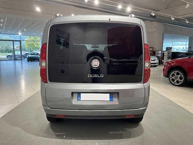 Fiat Doblò 1.4 16V Active 7 posti