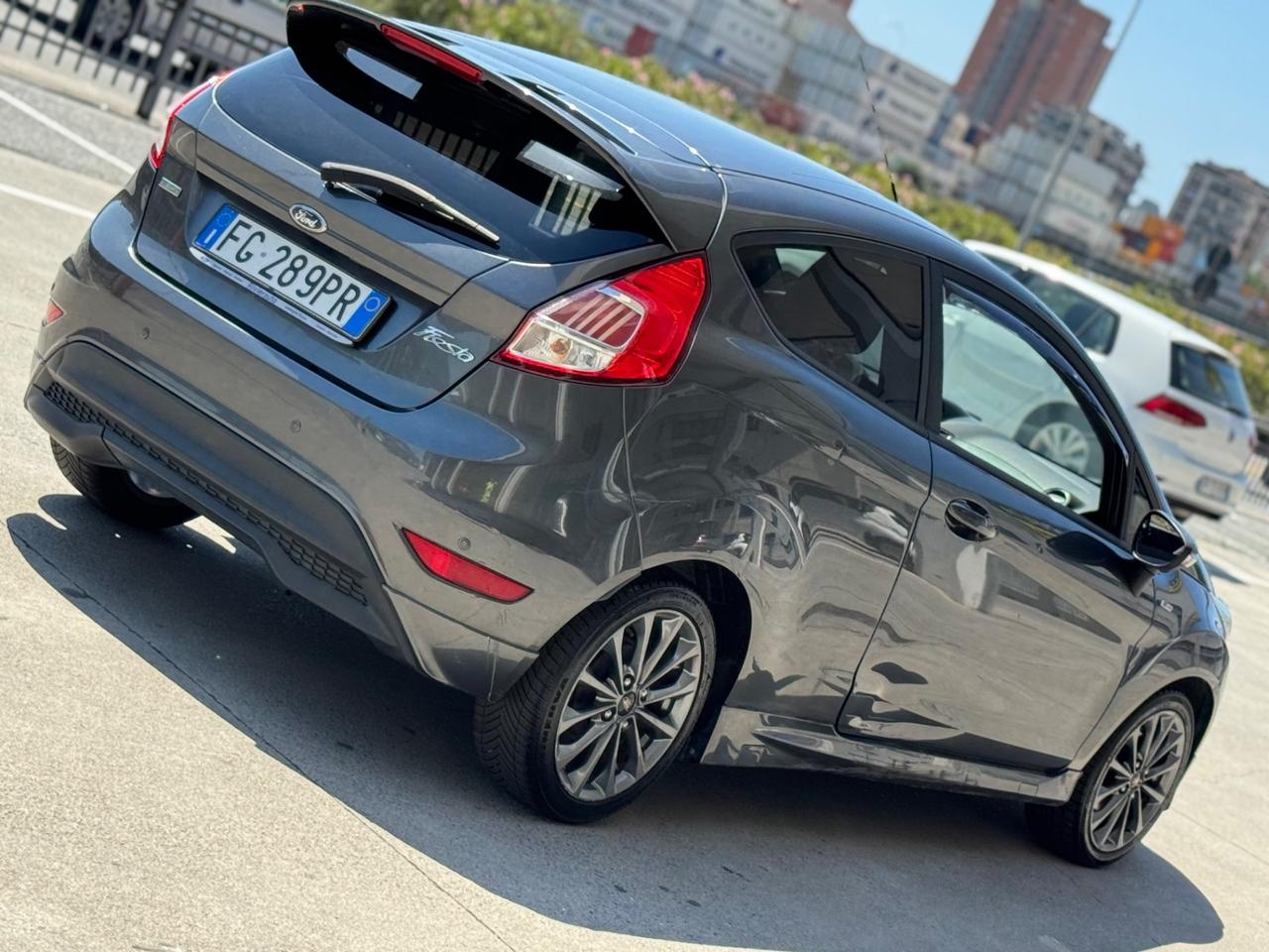 FORD FIESTA 1.0 BENZINA ST LINE PRONTA CONSEGNA