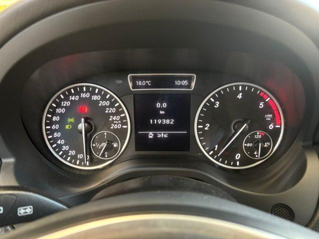 MERCEDES-BENZ A 180 CDI BlueEFF. *SEDILI RISCALDATI*NAVIGATORE*PELLE*