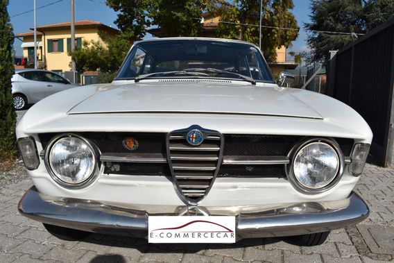 Alfa Romeo GT 1300 Junior Scalino