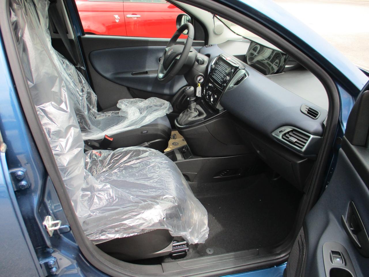 Lancia Ypsilon 1.0 FireFly 5 porte S&S Hybrid Gold Plus