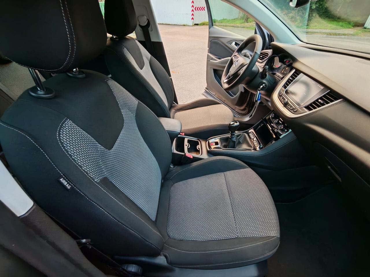 Opel Grandland X 1.5 diesel Ecotec Start&Stop Business