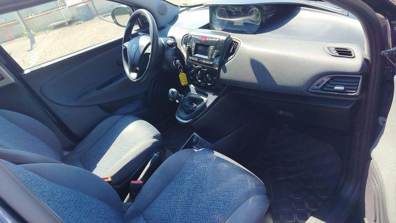 Lancia Ypsilon 1.2 69cv Silver