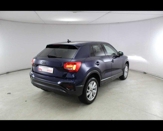 AUDI Q2 30 TDI Business Advanced