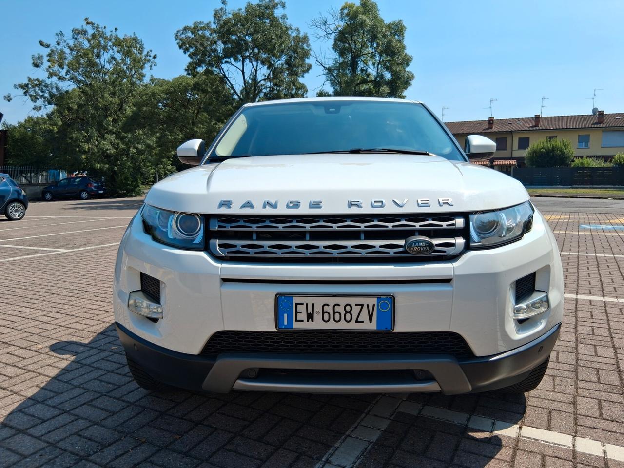 Land Rover Range Rover Evoque Range Rover Evoqu .CELL 320 147 1147 WUATSAPP 3276540940.e 2.2 Sd4 5p. Prestige