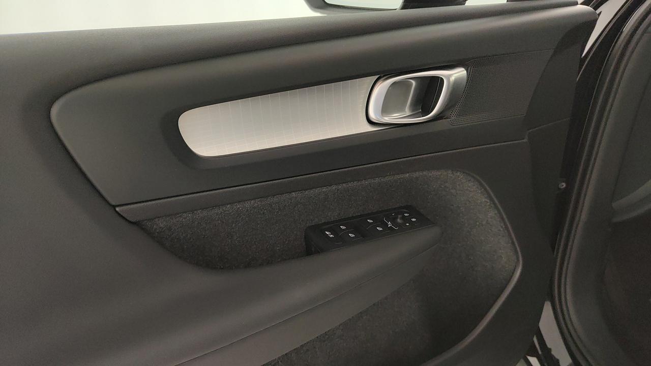 VOLVO XC40 2.0 b3 Core auto