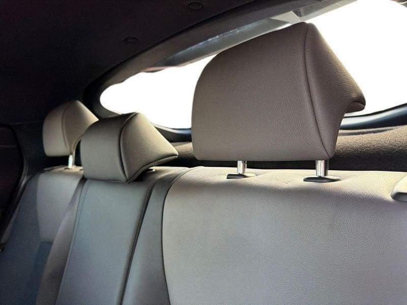 Toyota C-HR C-HR 2.0h Lounge e-cvt